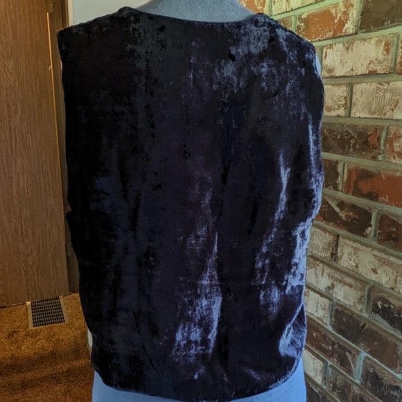 Orvis Rayon Velvet Embroidered Vest - Picture 7 of 9